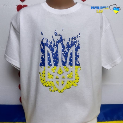 Футболка біла дитча Герб в стразах 140